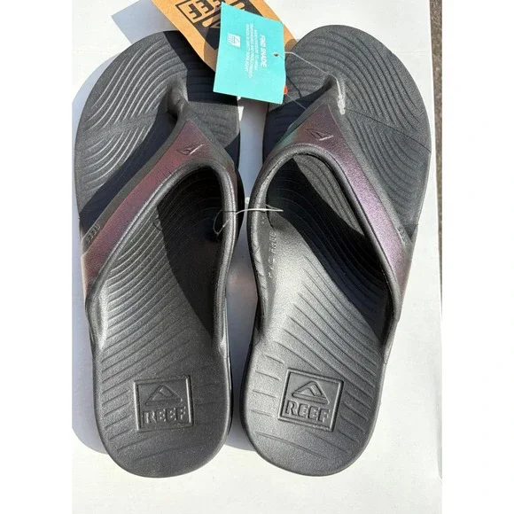 Reef One Womens Black Iridescent Flip Flop Sandals Size 5 NEW - Picture 1 of 3